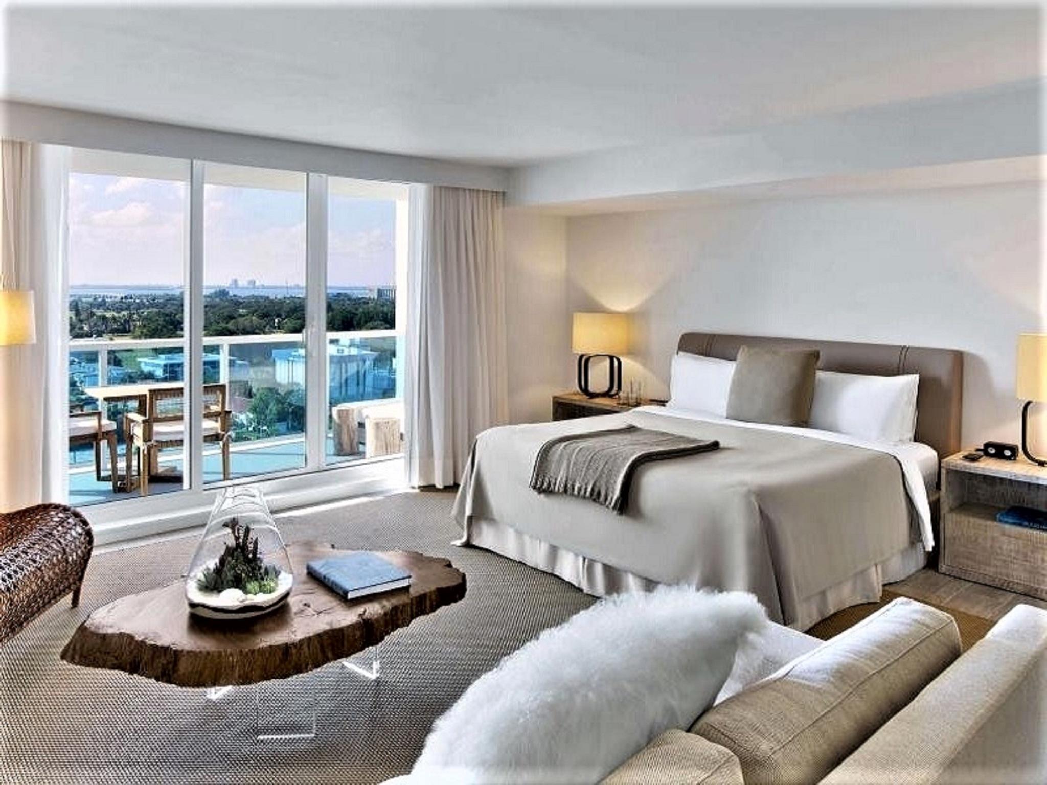1 فندق ساوث بيتش ميامي بيتش المظهر الخارجي الصورة A bedroom at the JW Marriott Miami Beach