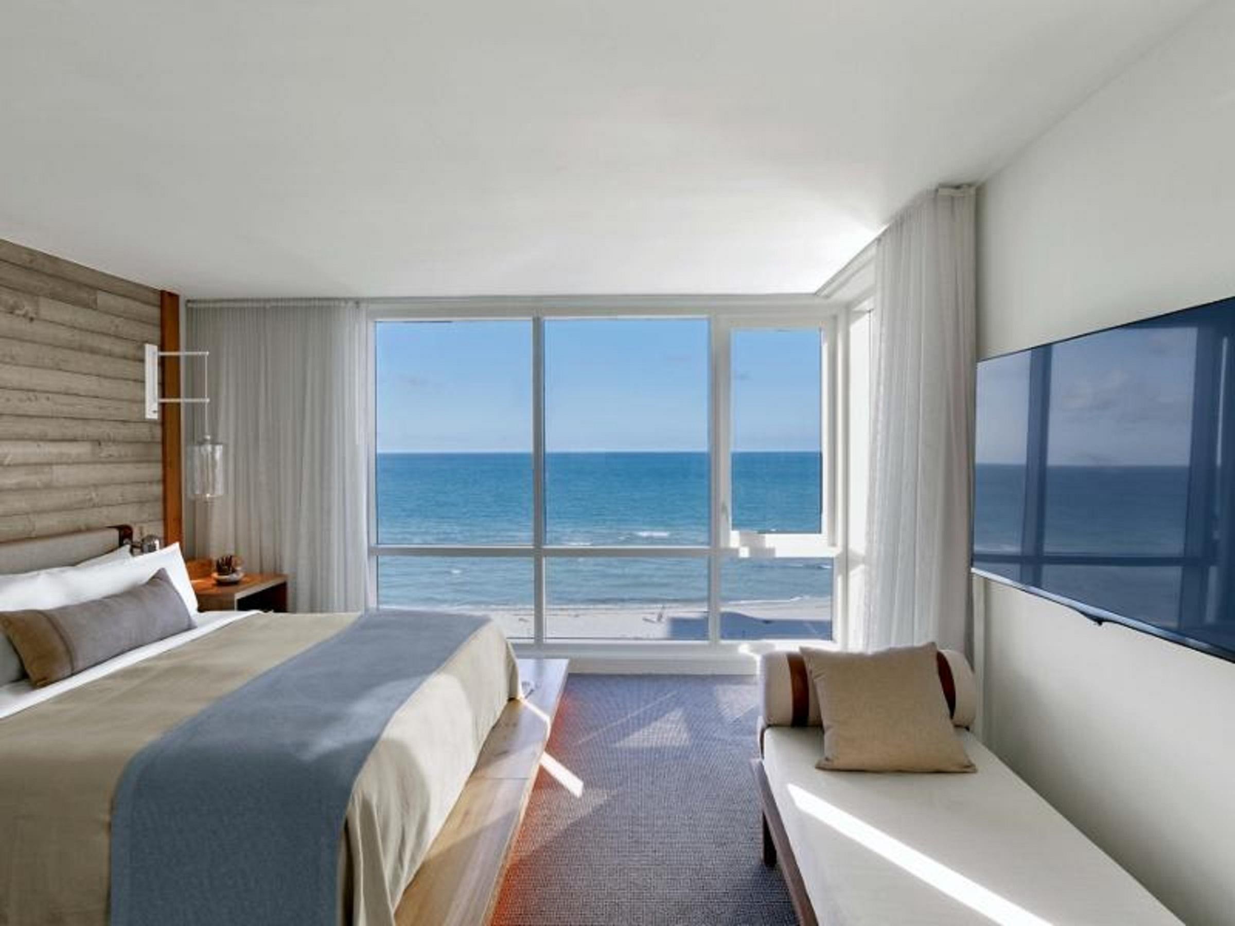 1 فندق ساوث بيتش ميامي بيتش المظهر الخارجي الصورة A bedroom at the W South Beach
