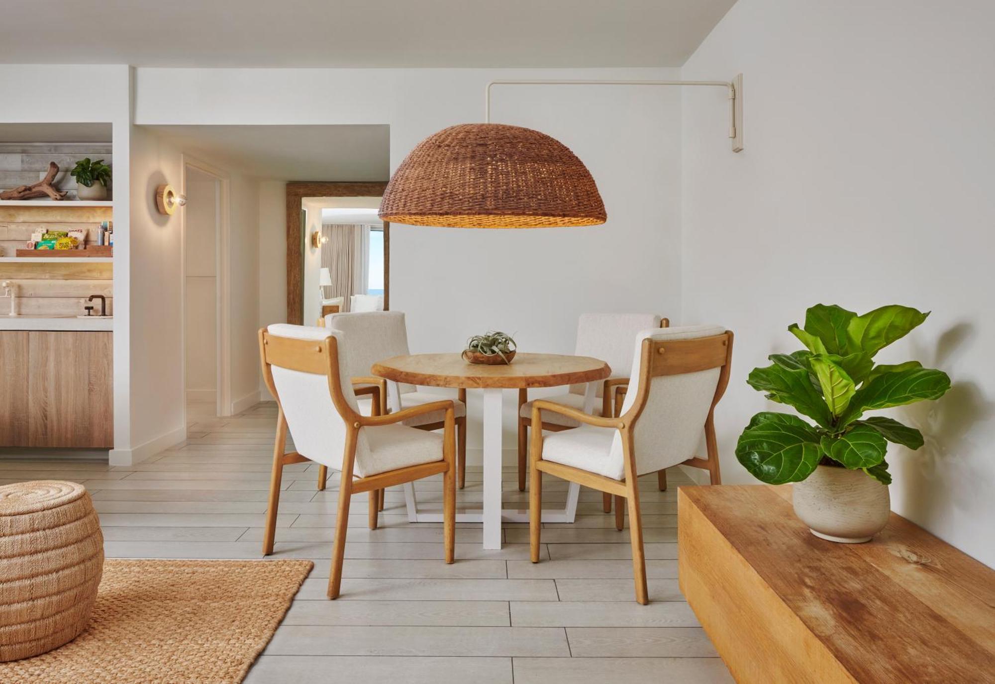 1 فندق ساوث بيتش ميامي بيتش المظهر الخارجي الصورة A dining room