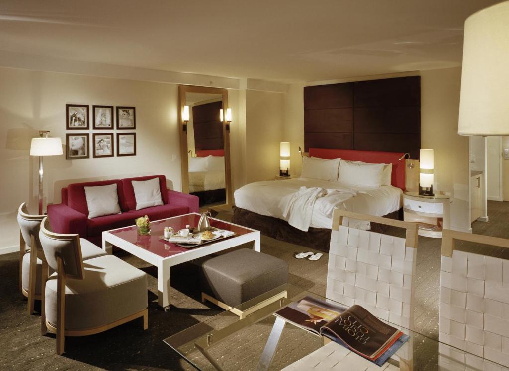 1 فندق ساوث بيتش ميامي بيتش الغرفة الصورة A suite at the Mandarin Oriental, London